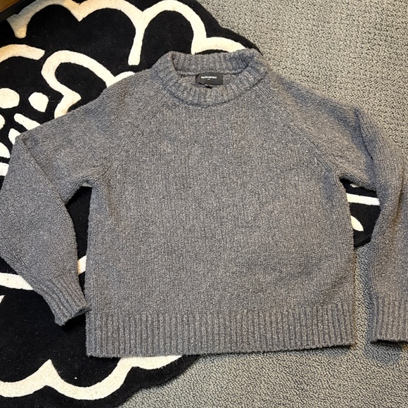 Banana Republic Sweaters - Banana Republic Charcoal Chunky Knit Pullover